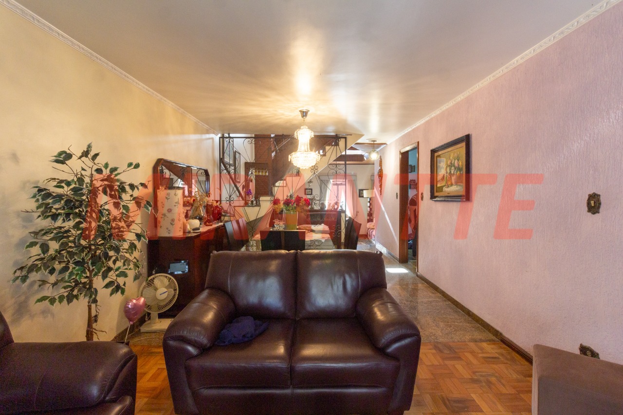 Sobrado de 316m² com 3 quartos em Jardim Virginia Bianca