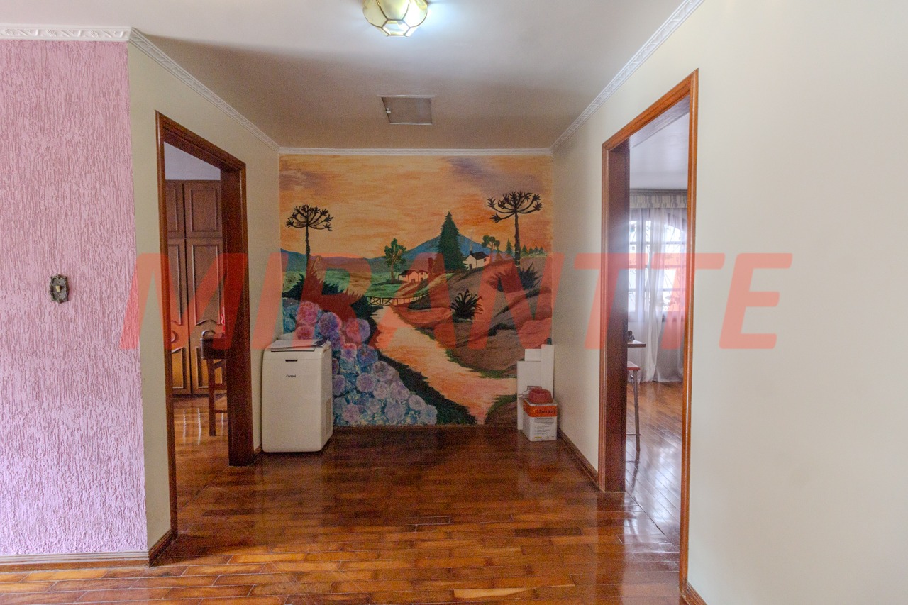 Sobrado de 316m² com 3 quartos em Jardim Virginia Bianca