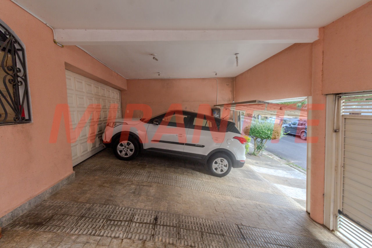 Sobrado de 316m² com 3 quartos em Jardim Virginia Bianca