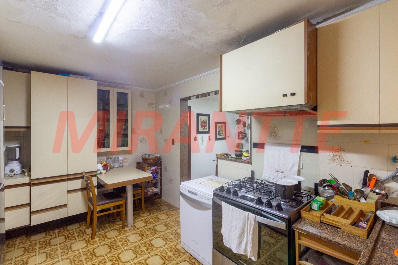 Sobrado de 316m² com 3 quartos em Jardim Virginia Bianca