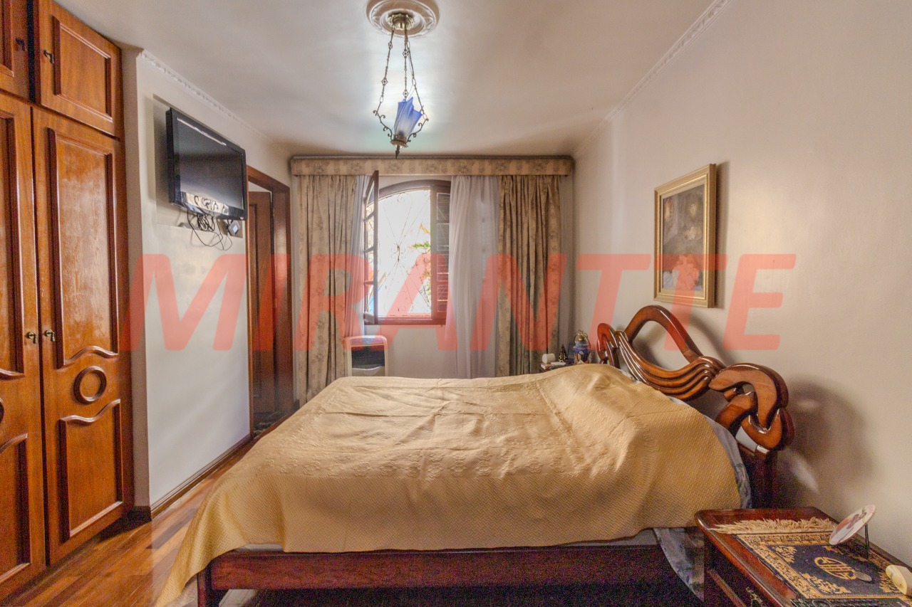 Sobrado de 316m² com 3 quartos em Jardim Virginia Bianca