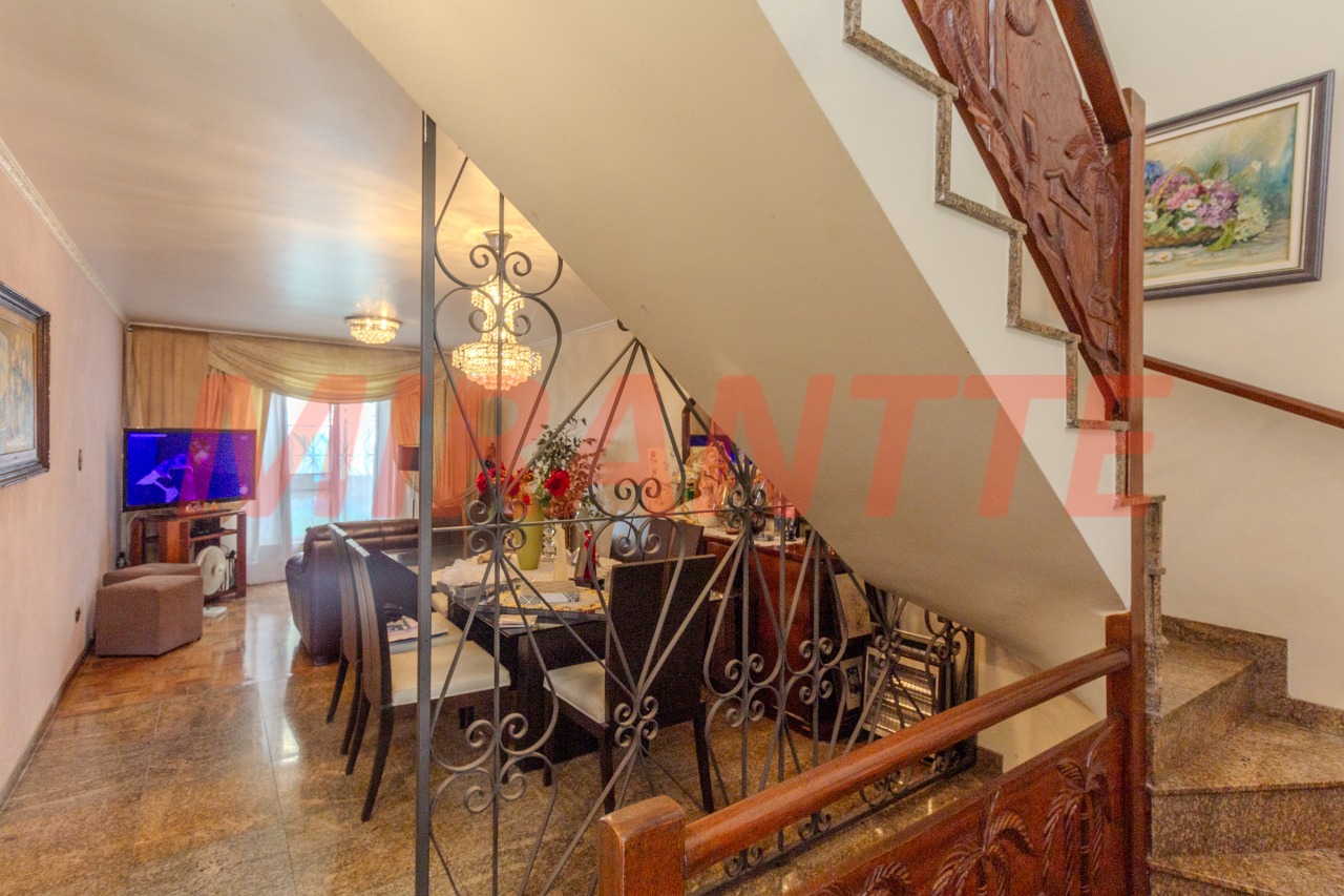 Sobrado de 316m² com 3 quartos em Jardim Virginia Bianca
