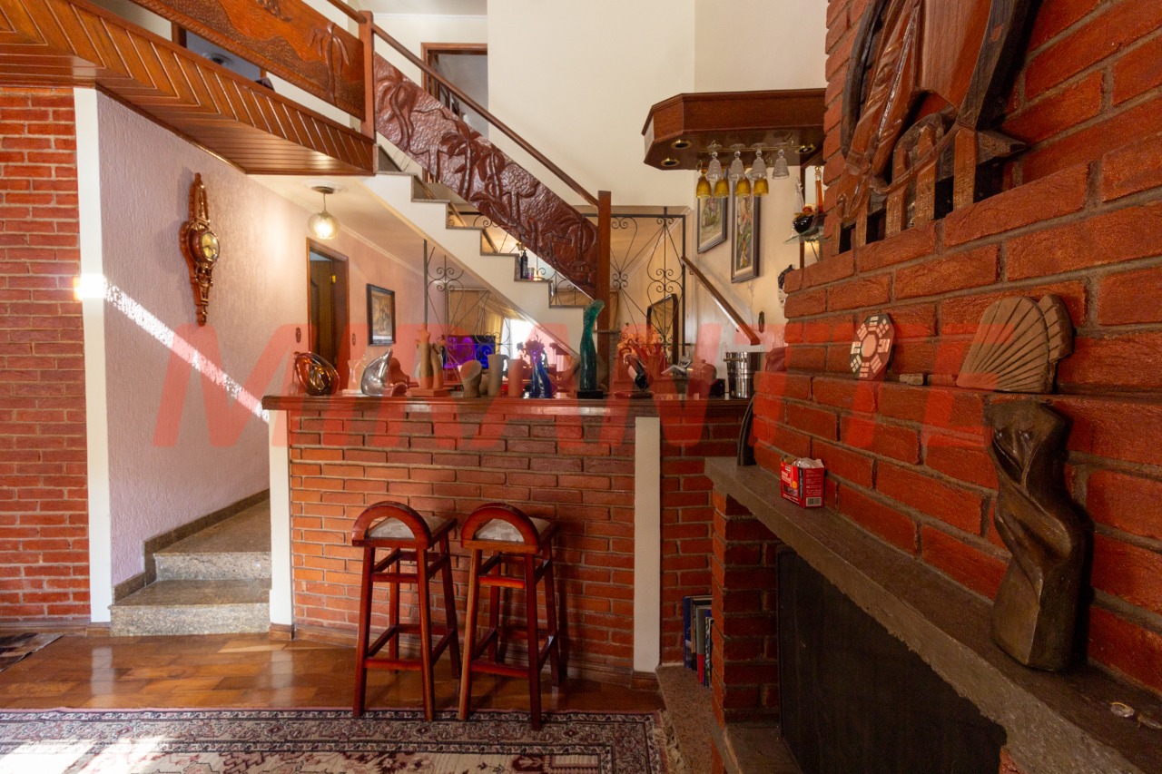 Sobrado de 316m² com 3 quartos em Jardim Virginia Bianca
