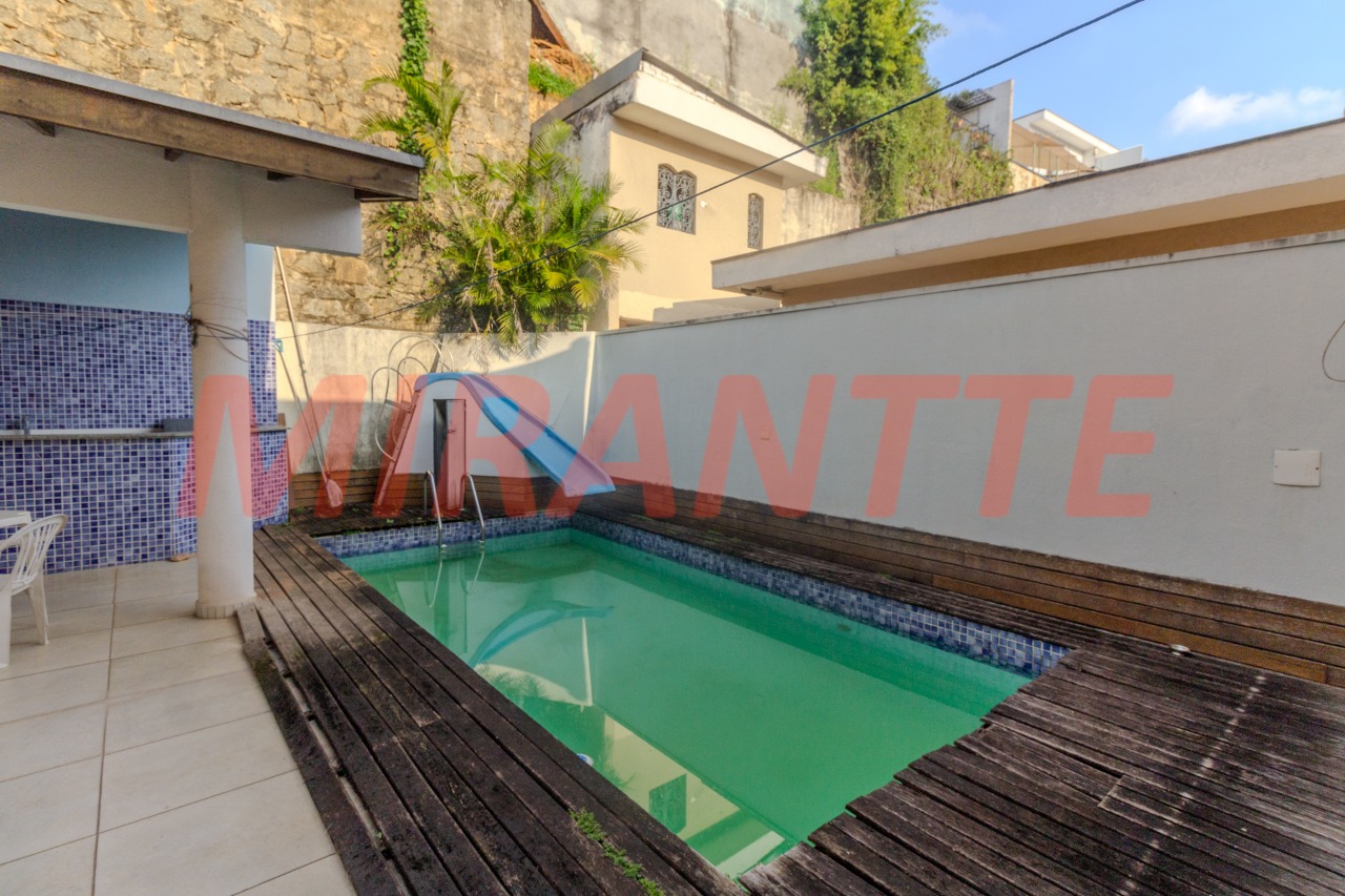 Sobrado de 316m² com 3 quartos em Jardim Virginia Bianca