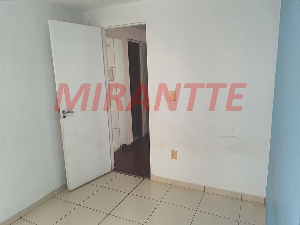 Apartamento com 3 quartos em Cidade Líder
