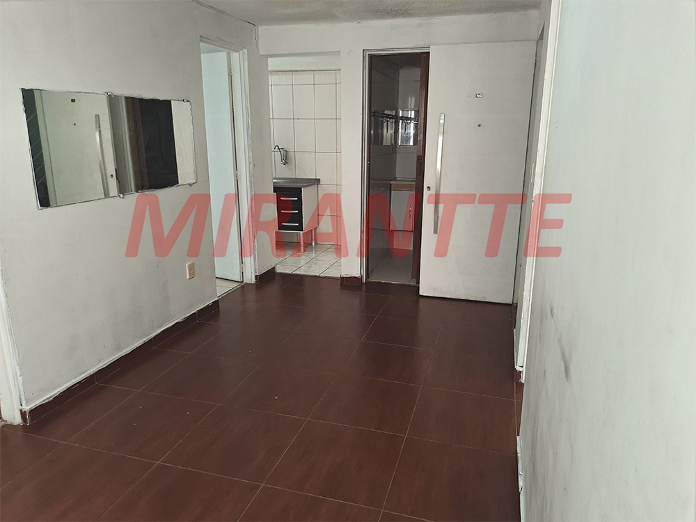 Apartamento com 3 quartos em Cidade Líder