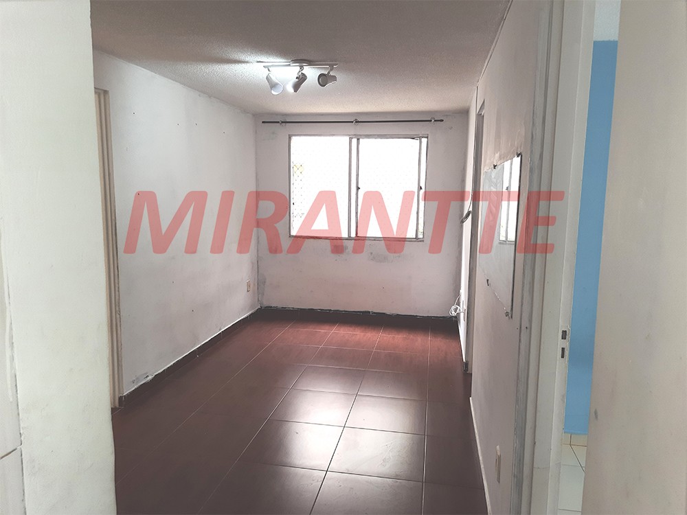 Apartamento com 3 quartos em Cidade Líder
