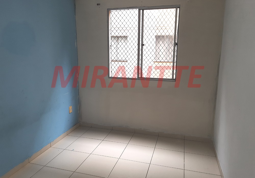 Apartamento com 3 quartos em Cidade Líder