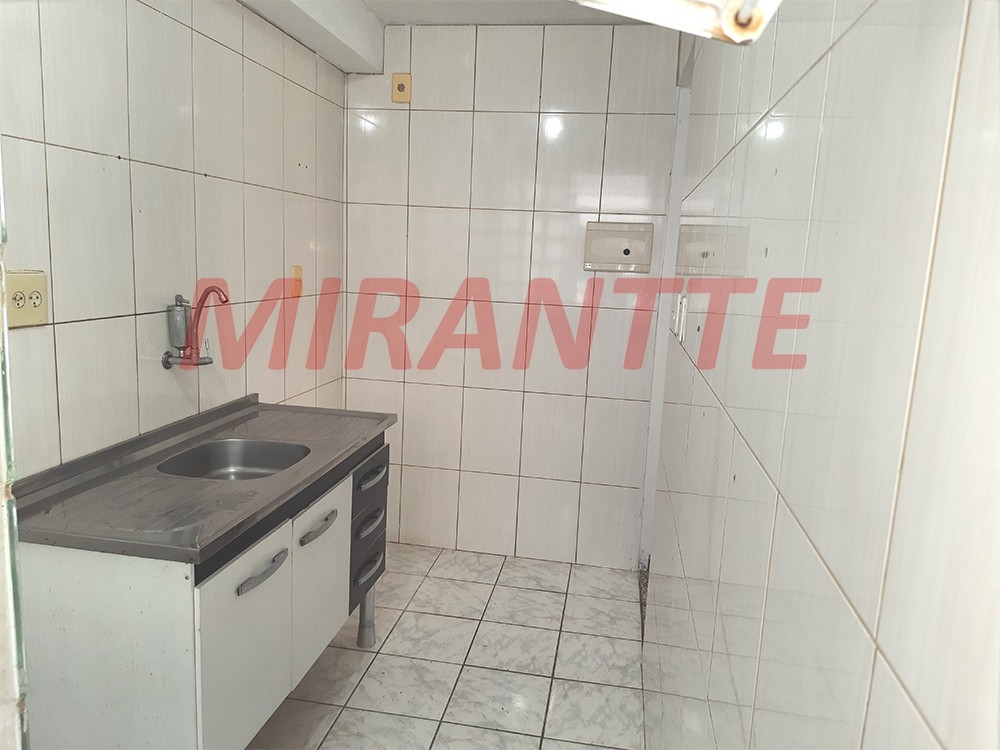Apartamento com 3 quartos em Cidade Líder
