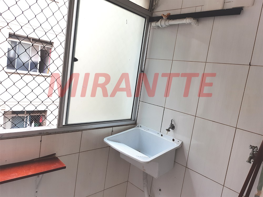Apartamento com 3 quartos em Cidade Líder