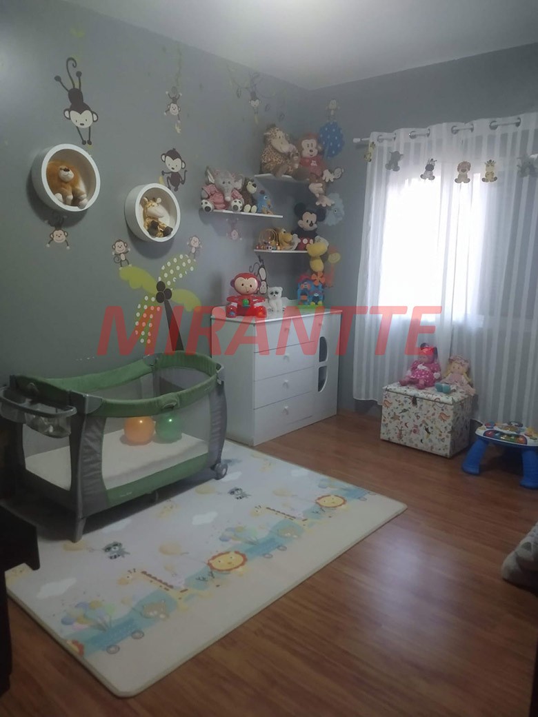 Sobrado de 360m² com 4 quartos em Vila Rosália