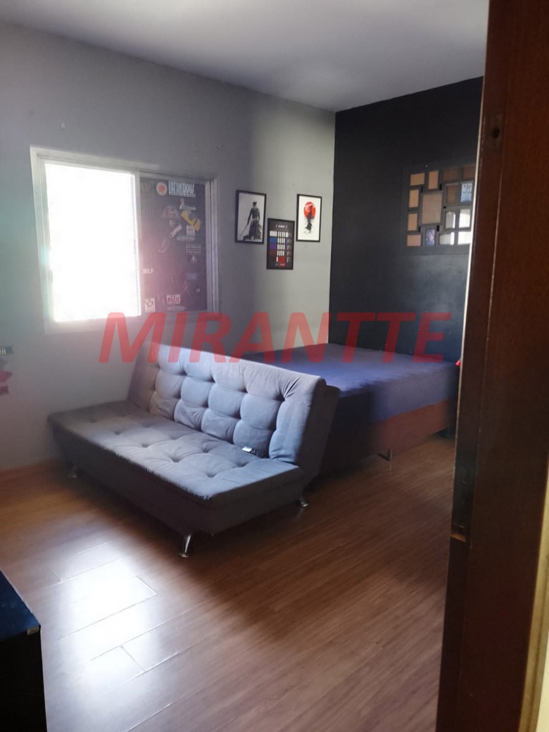 Sobrado de 360m² com 4 quartos em Vila Rosália