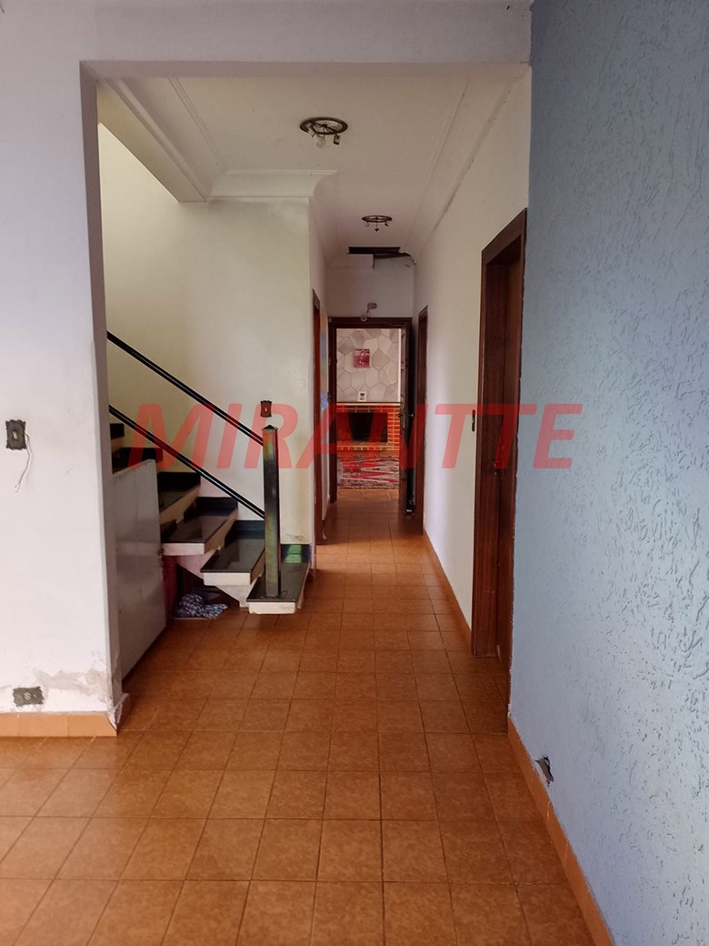 Sobrado de 360m² com 4 quartos em Vila Rosália