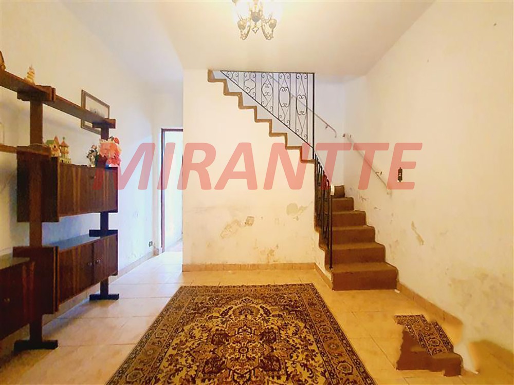 Sobrado de 154m² com 2 quartos em Horto Florestal