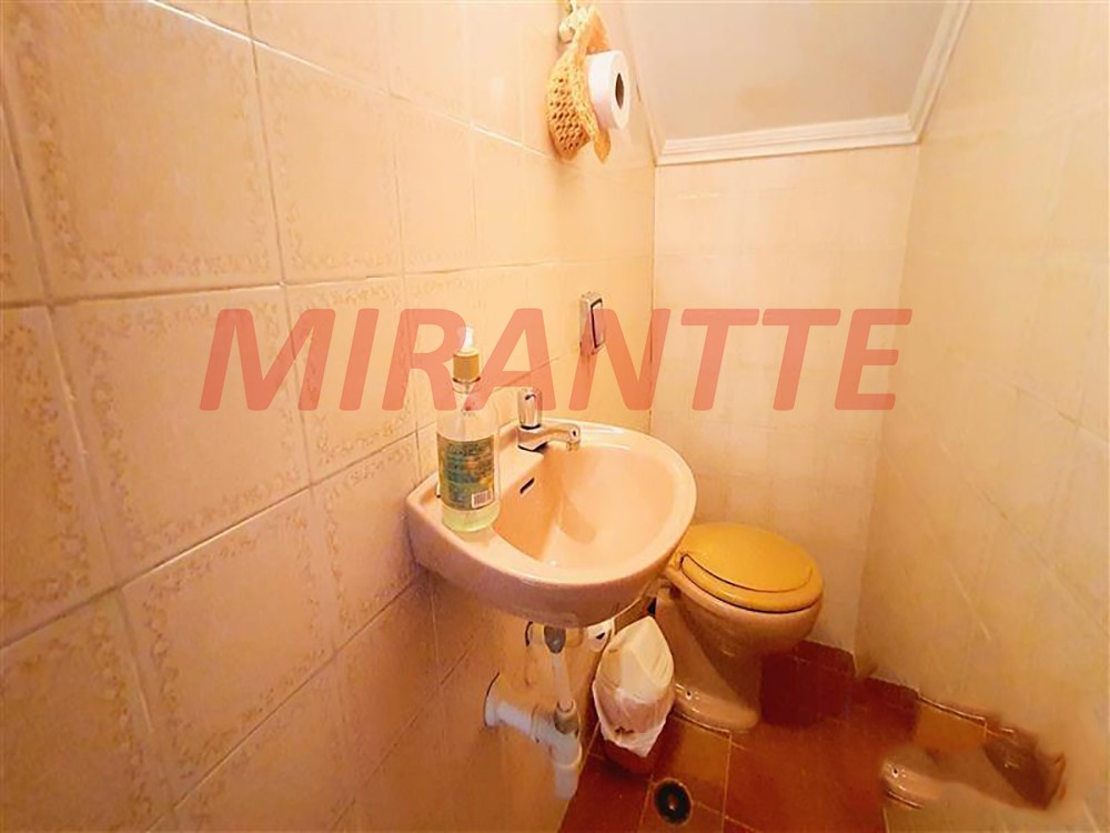 Sobrado de 154m² com 2 quartos em Horto Florestal