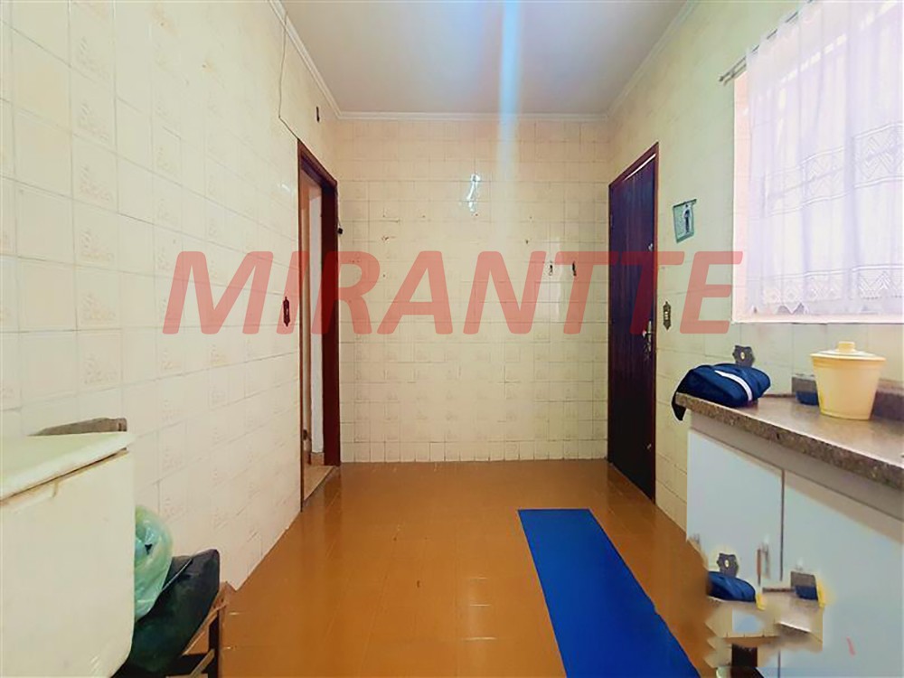Sobrado de 154m² com 2 quartos em Horto Florestal