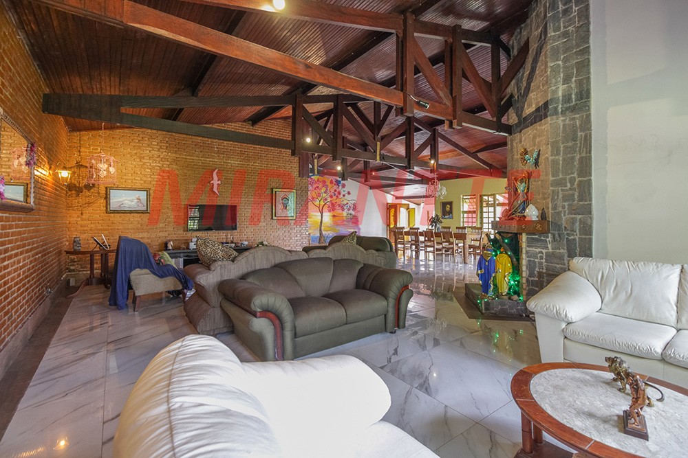 Casa terrea de 599m² com 3 quartos em PARQUE PETROPOLIS