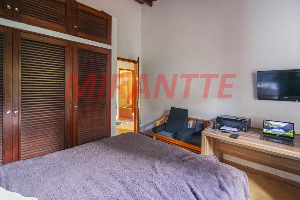 Casa terrea de 599m² com 3 quartos em PARQUE PETROPOLIS