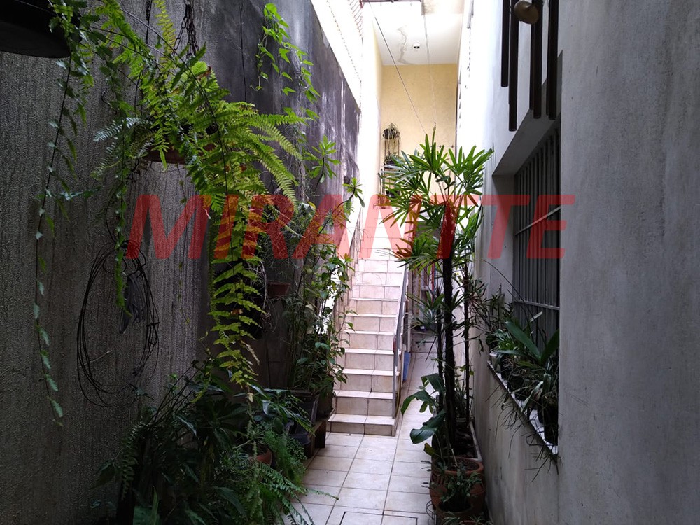 Sobrado de 270m² com 3 quartos em Vila Galvão