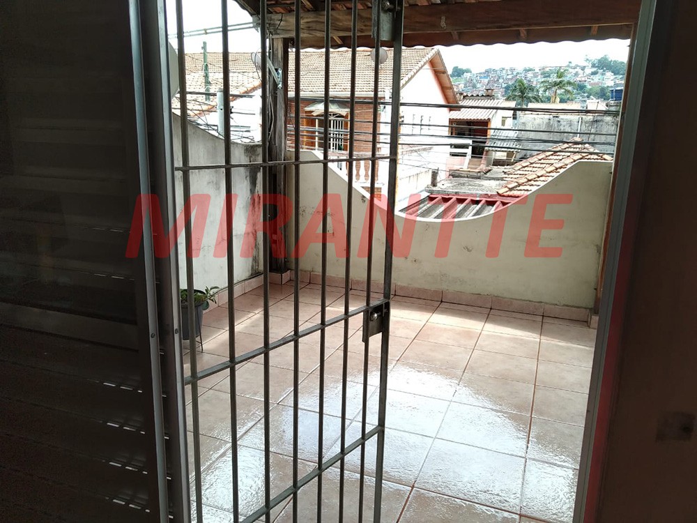 Sobrado de 270m² com 3 quartos em Vila Galvão