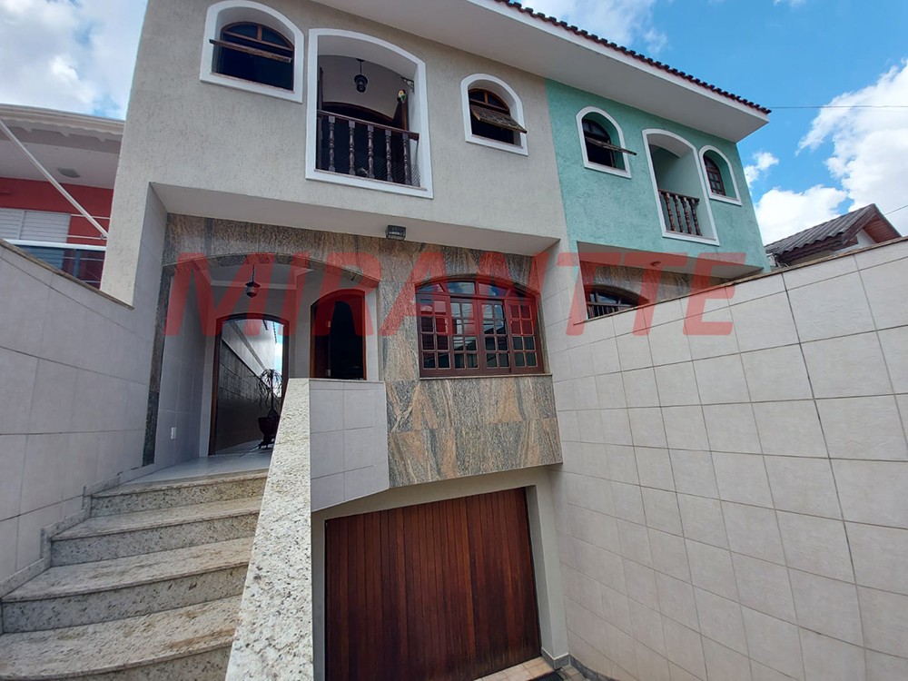 Sobrado de 214m² com 3 quartos em Parada Inglesa