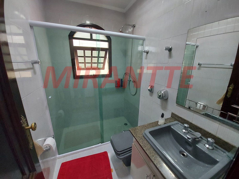 Sobrado de 214m² com 3 quartos em Parada Inglesa