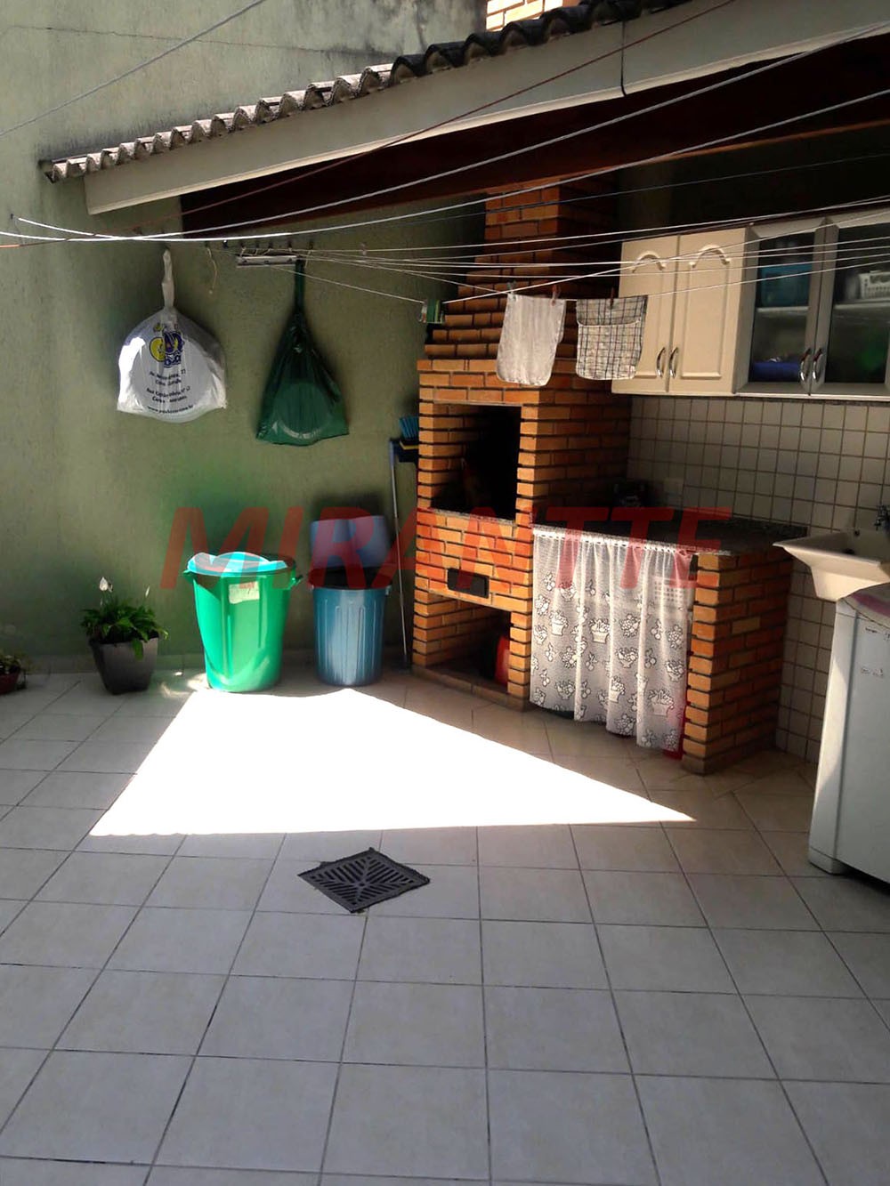 Sobrado de 240m² com 3 quartos em Vila Rosália