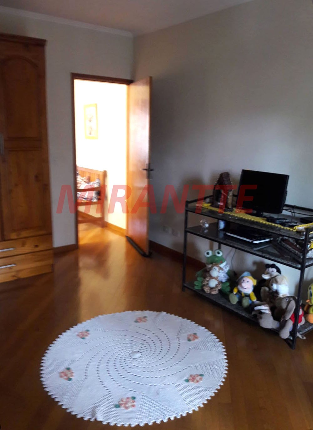 Sobrado de 240m² com 3 quartos em Vila Rosália