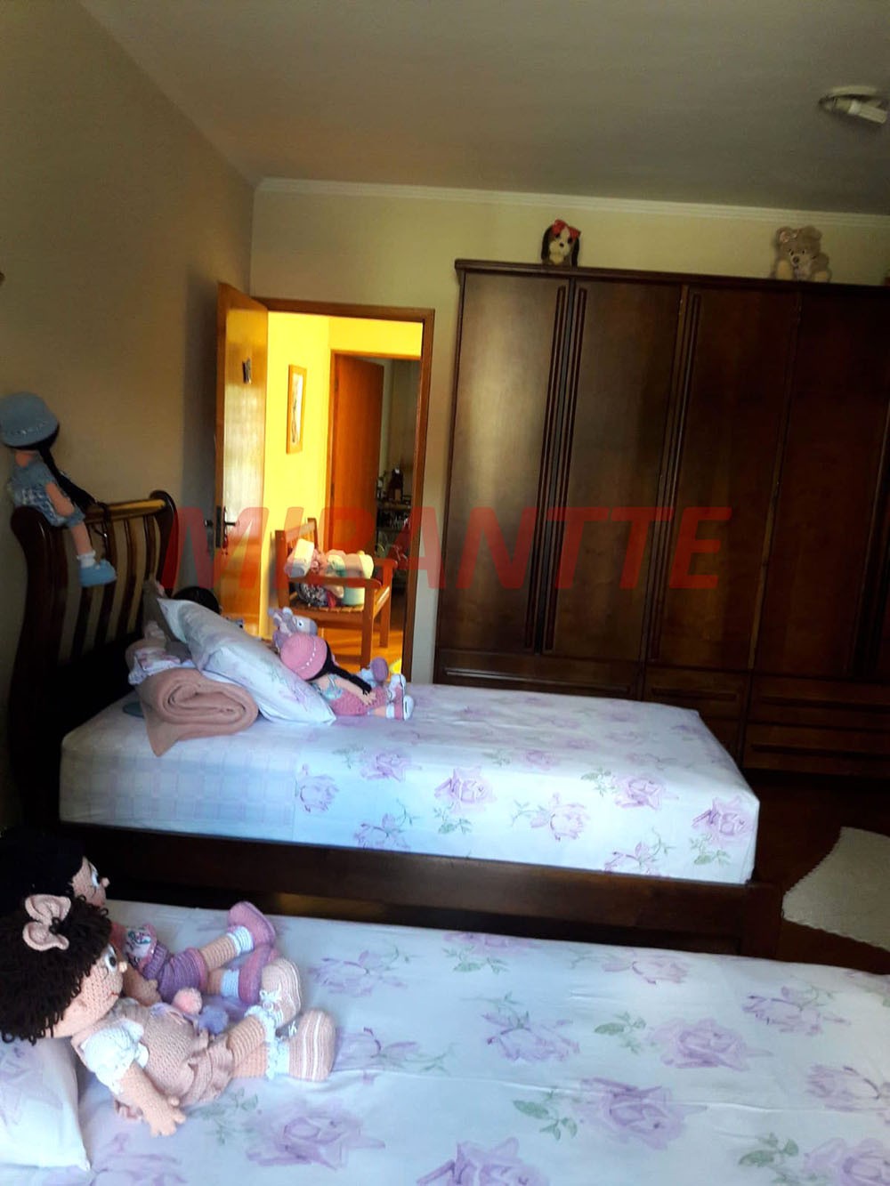 Sobrado de 240m² com 3 quartos em Vila Rosália