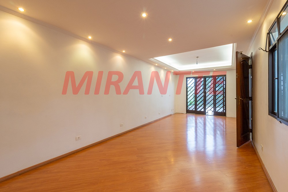Sobrado de 223m² com 3 quartos em Jardim Paraiso