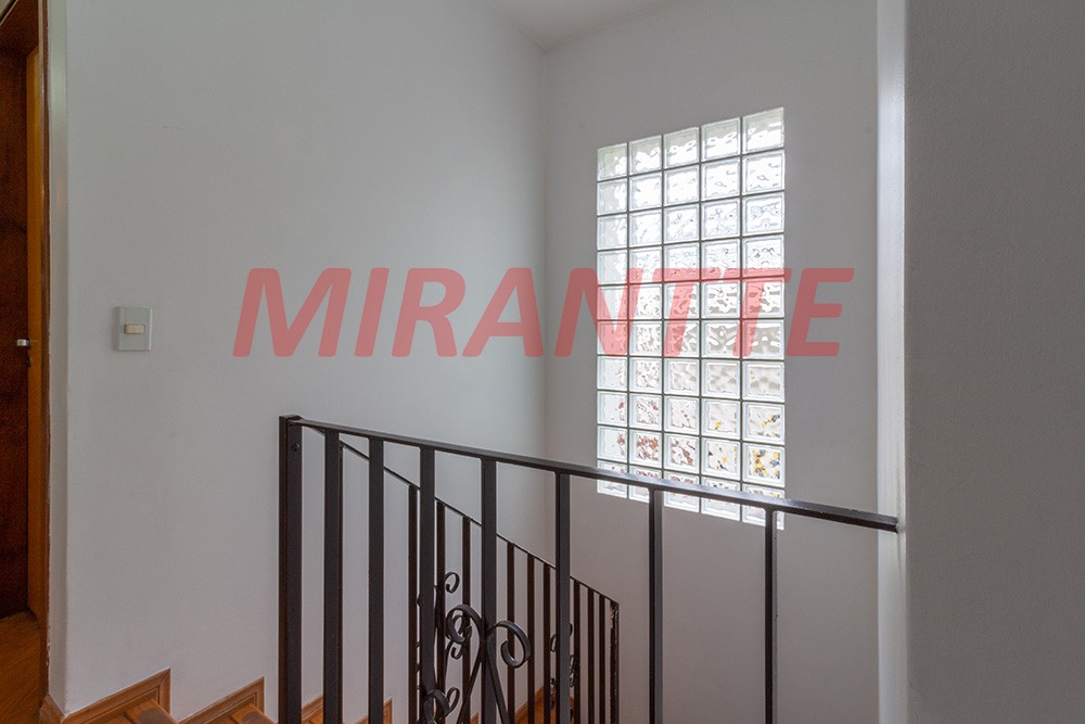 Sobrado de 223m² com 3 quartos em Jardim Paraiso