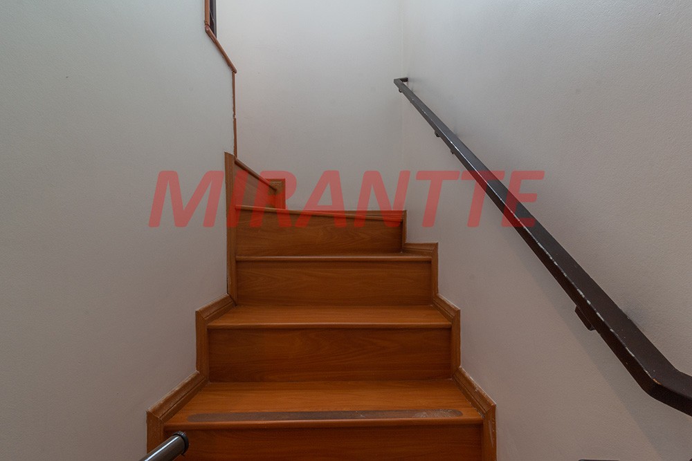 Sobrado de 223m² com 3 quartos em Jardim Paraiso