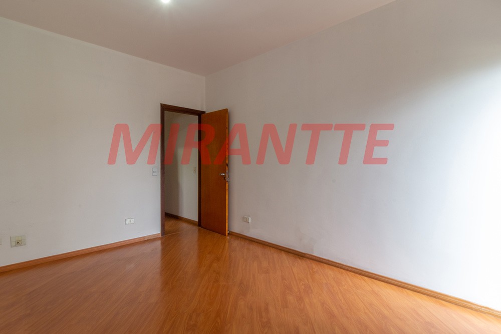 Sobrado de 223m² com 3 quartos em Jardim Paraiso