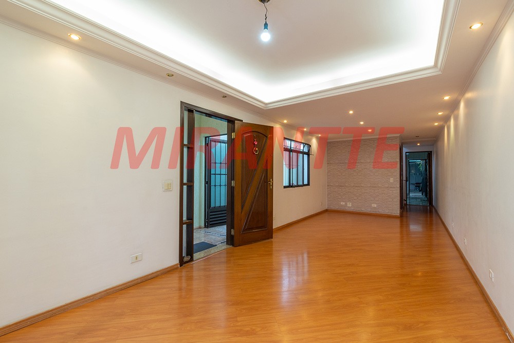 Sobrado de 223m² com 3 quartos em Jardim Paraiso