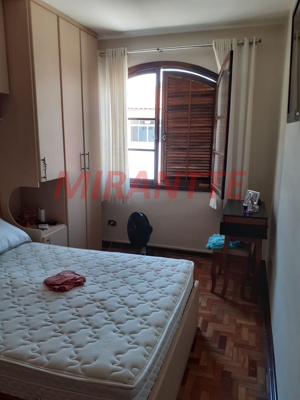 Sobrado de 168m² com 3 quartos em Gopoúva