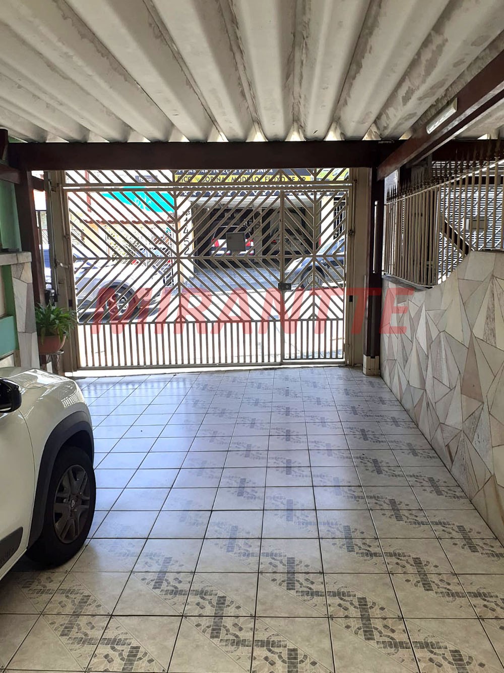 Sobrado de 168m² com 3 quartos em Gopoúva