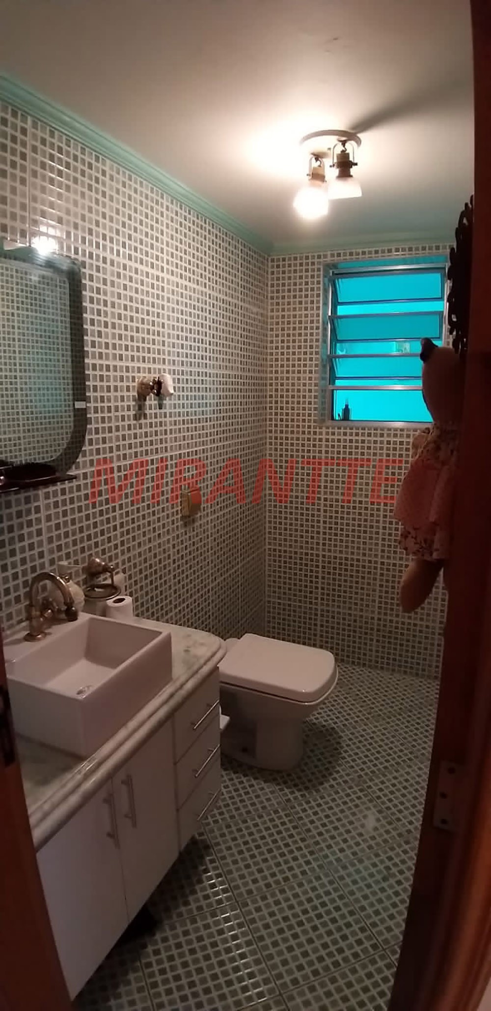 Sobrado de 246m² com 3 quartos em Imirim