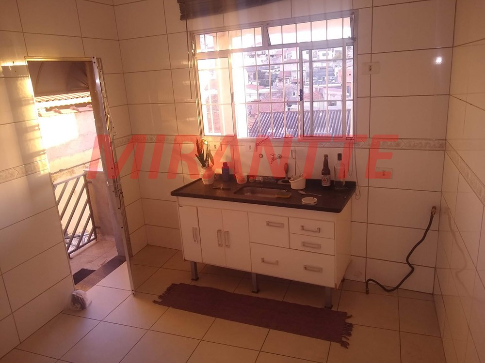 Casa terrea de 260m² com 2 quartos em Parque Vitória