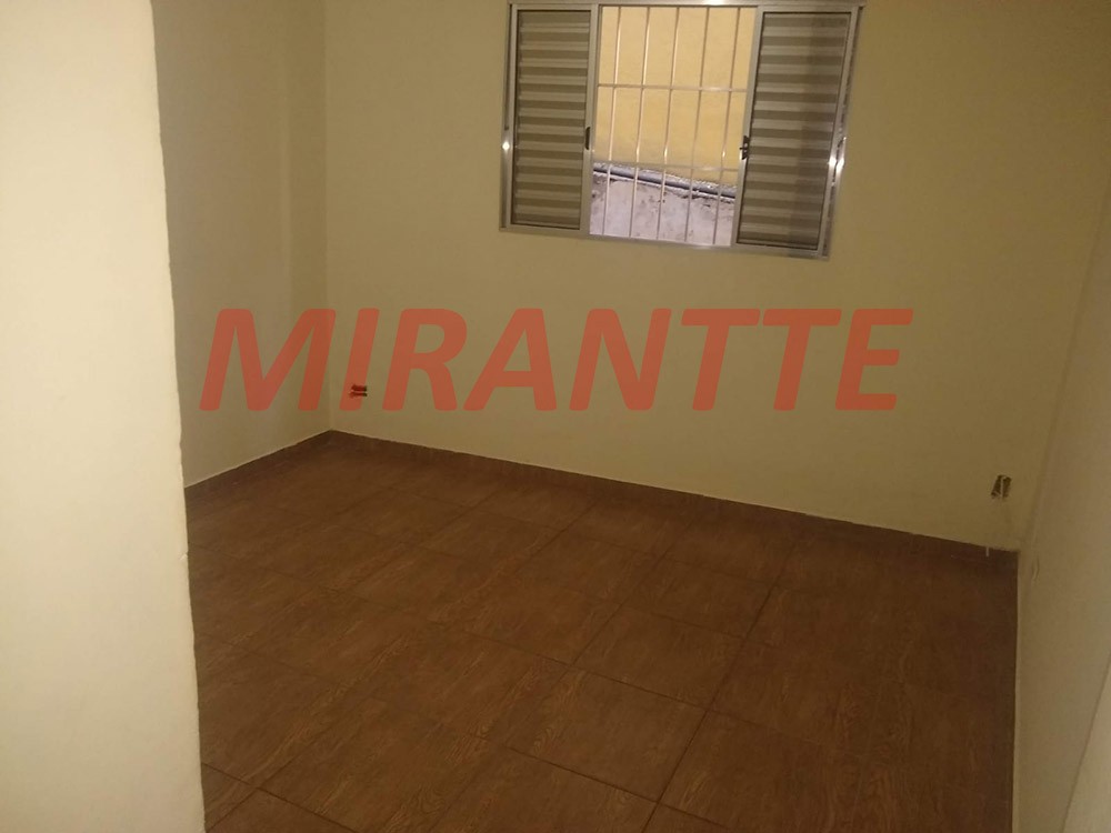Casa terrea de 260m² com 2 quartos em Parque Vitória