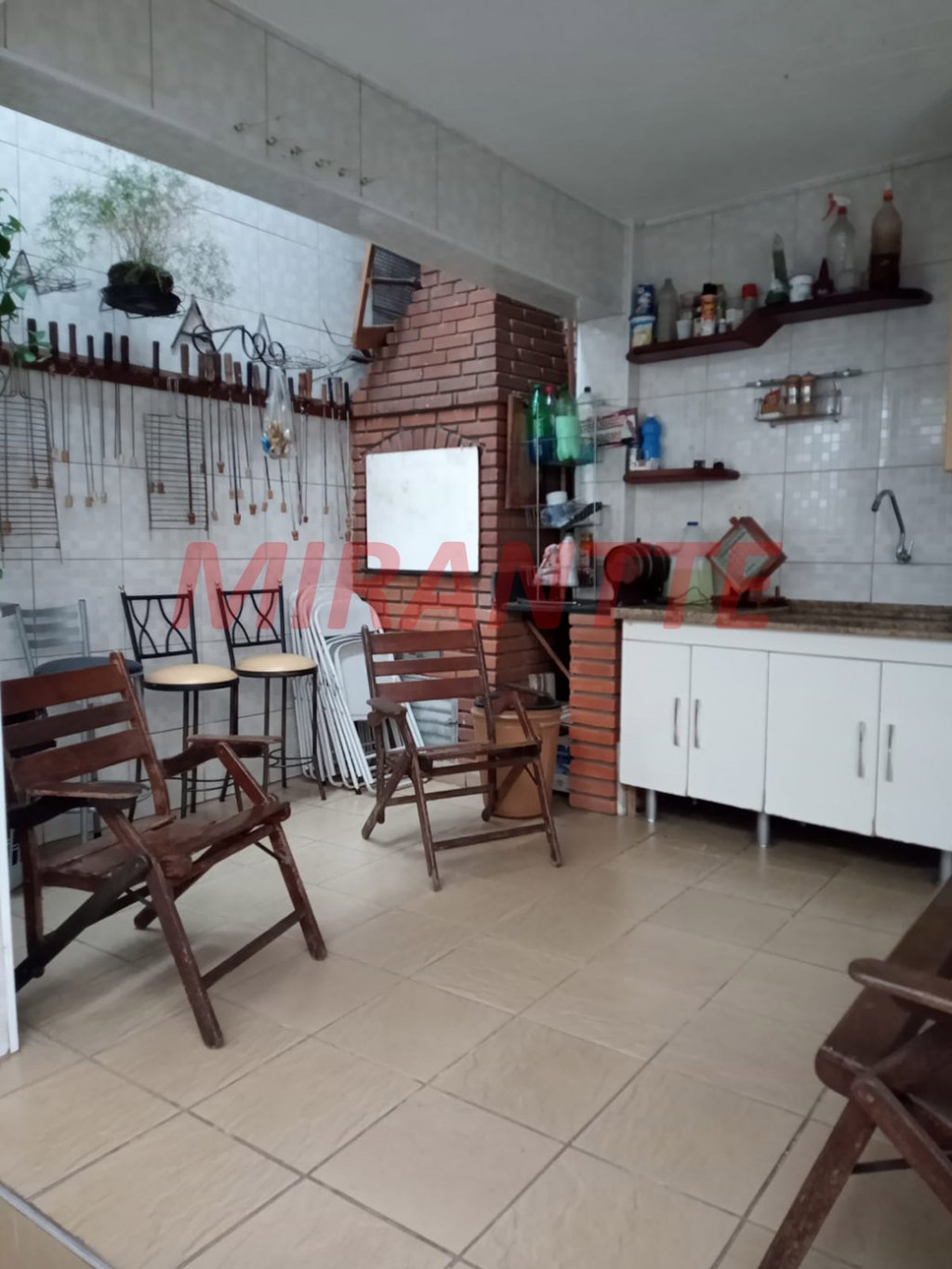 Sobrado de 136m² com 3 quartos em Jardim Ondina