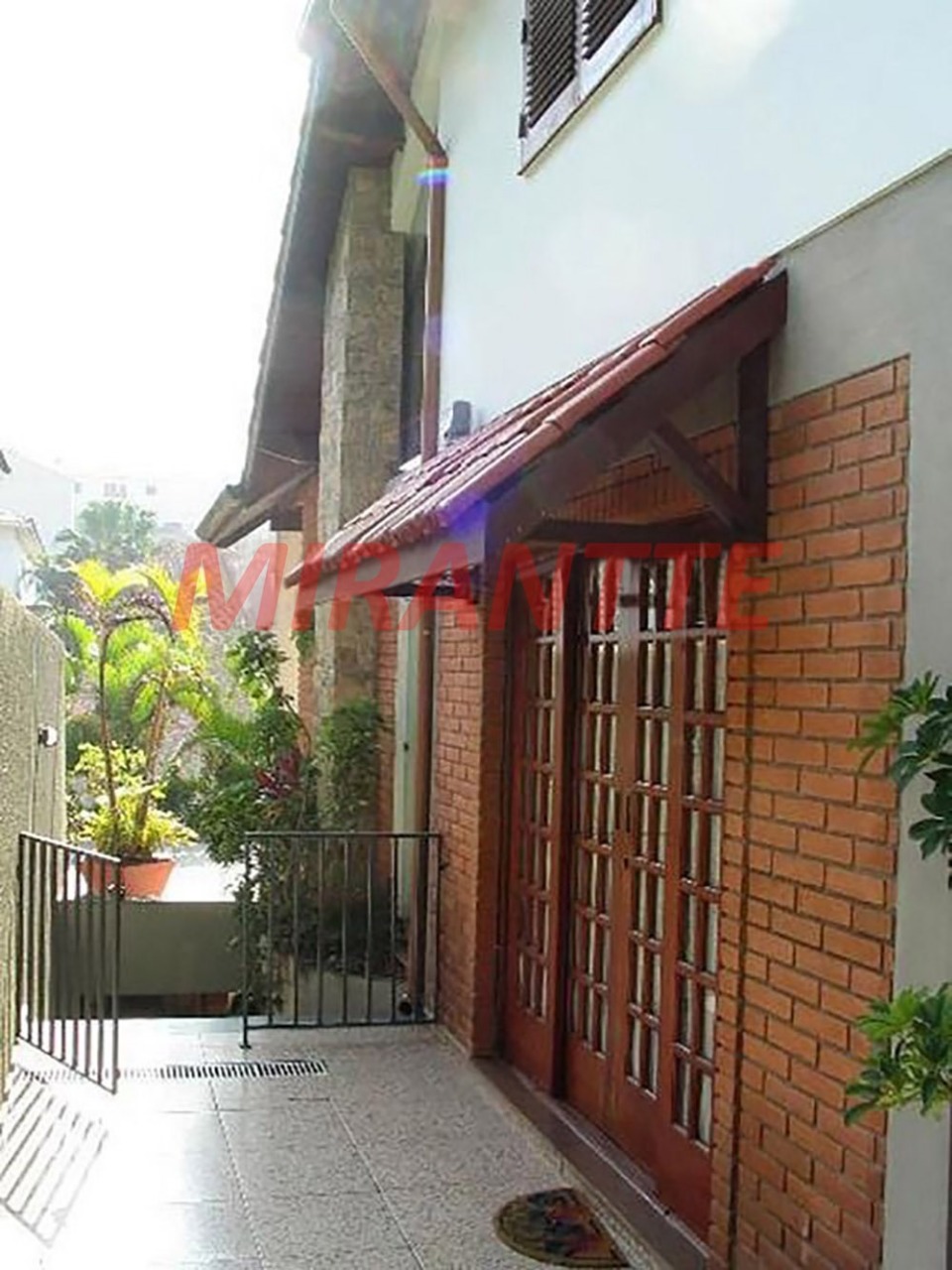 Sobrado de 312m² com 3 quartos em Horto Florestal