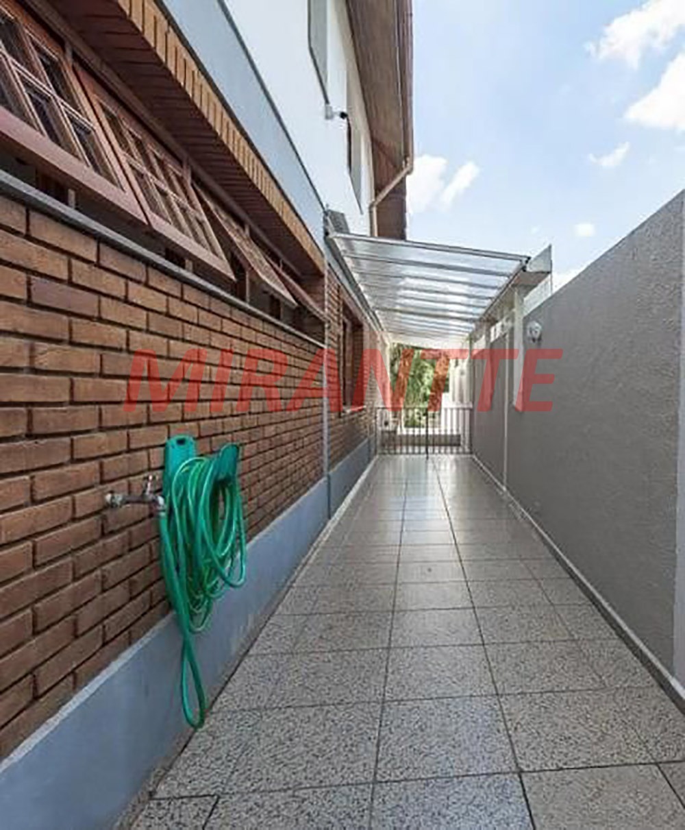 Sobrado de 312m² com 3 quartos em Horto Florestal