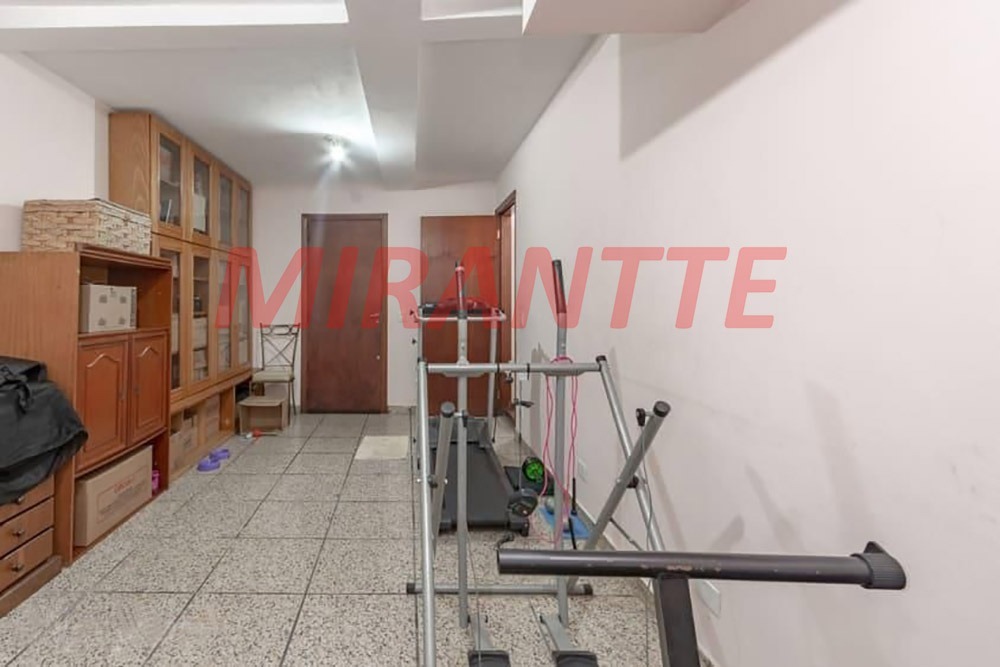 Sobrado de 312m² com 3 quartos em Horto Florestal