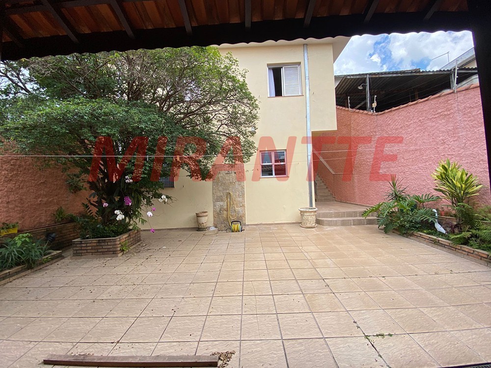 Sobrado de 220m² com 4 quartos em Casa Verde