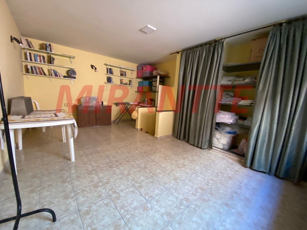 Sobrado de 220m² com 4 quartos em Casa Verde