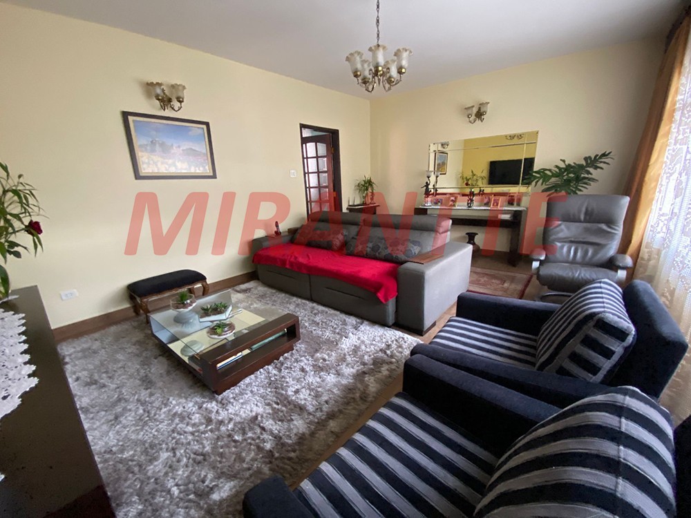Sobrado de 220m² com 4 quartos em Casa Verde