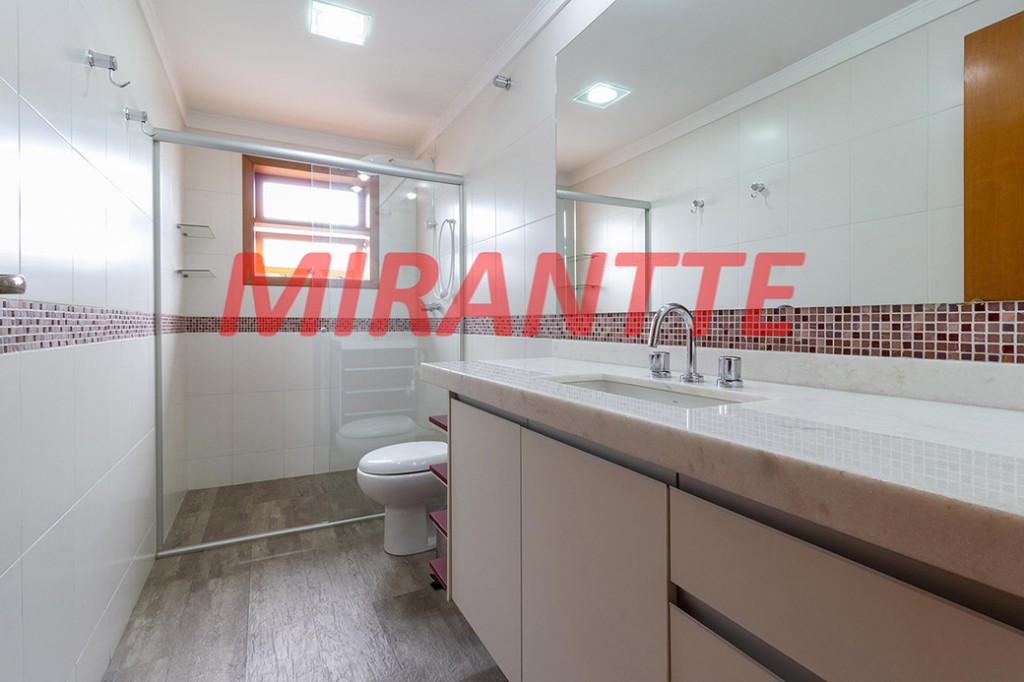 Sobrado de 650m² com 5 quartos em City América