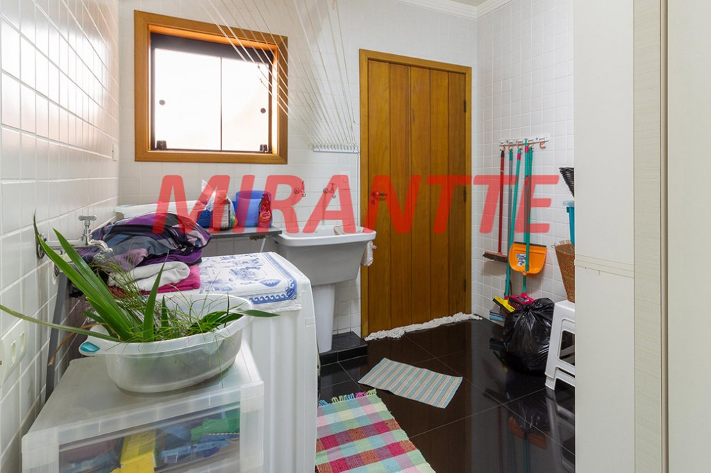 Sobrado de 650m² com 5 quartos em City América