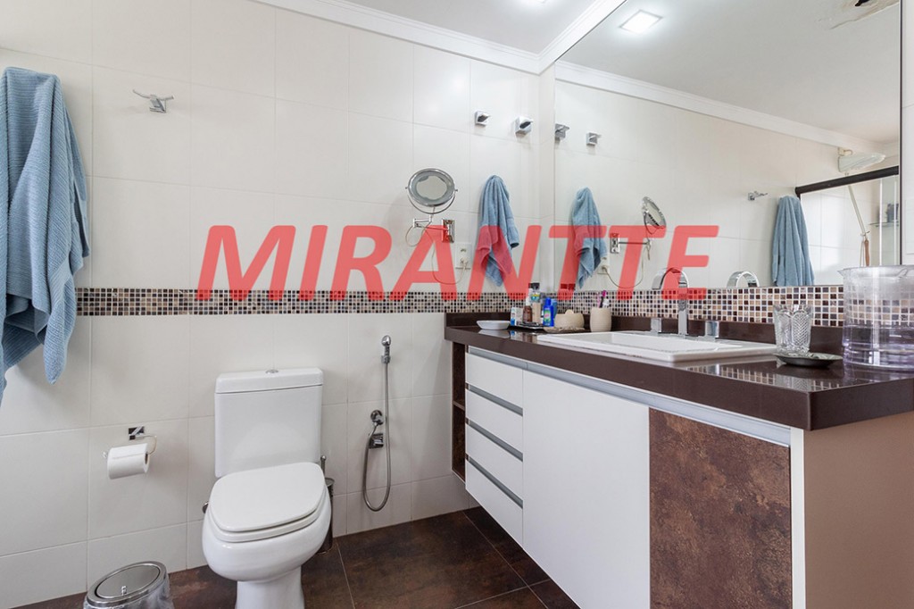 Sobrado de 650m² com 5 quartos em City América