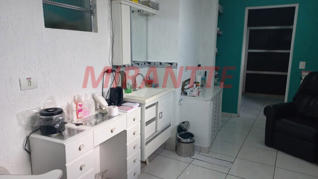 Sobrado de 200m² com 2 quartos em Chora Menino